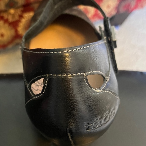 Taos Mary Jane type heels, black, size 8, 2 1/4 inch heel - Picture 8 of 8